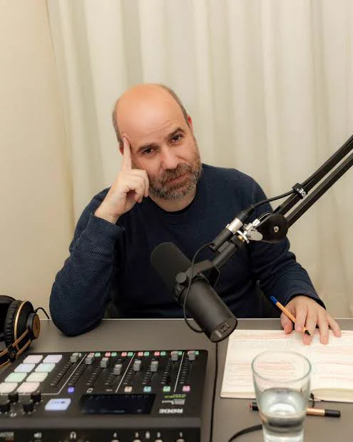 Escritor Javier Peña: “No me interesa el fast food en la literatura”